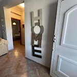 Seaside In Apartment *